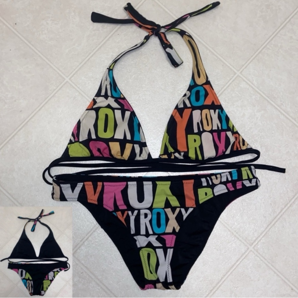 ✨Vintage Roxy Reversible Bikini Set Multicolour & All Black✨